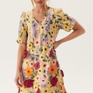 YAS Yasflowering Ss Dress Whisper White Detail:flowers 42