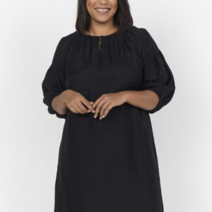 Curvy Wacaysa 9 Kjole Sort